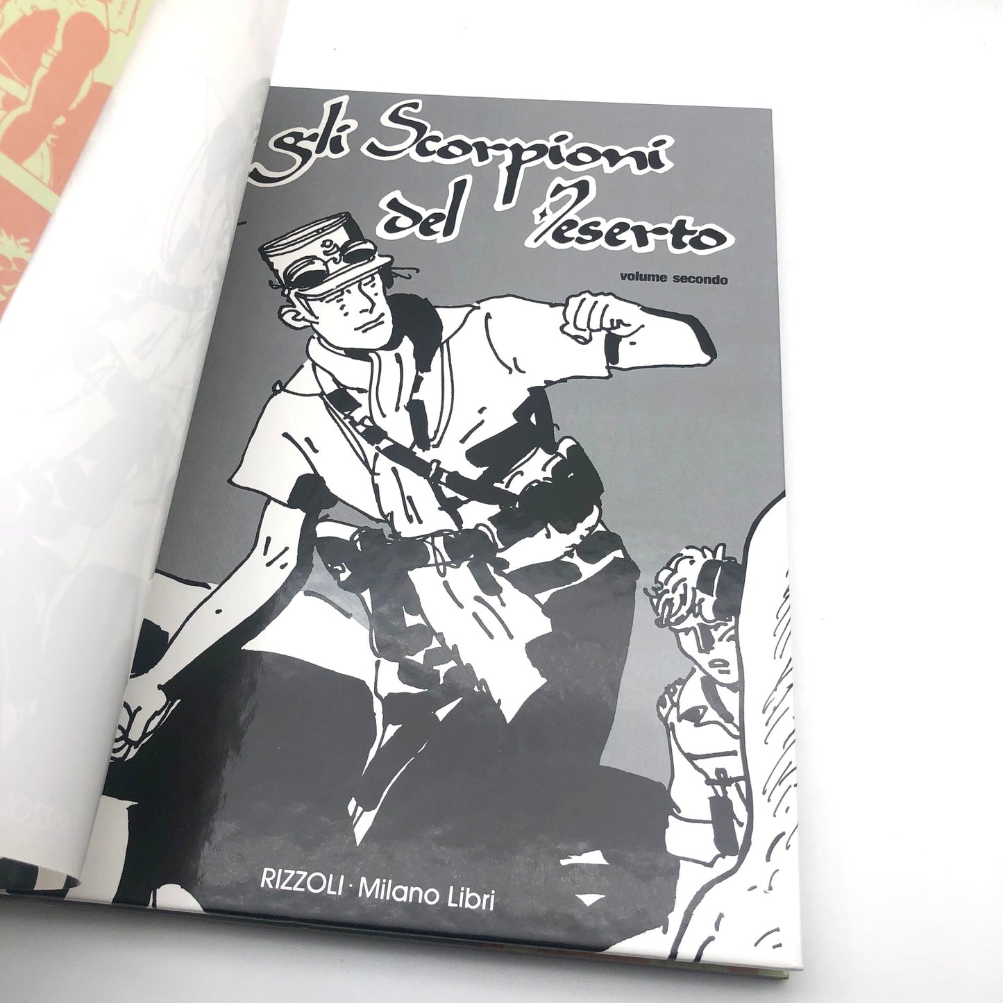 Libro Cartonato a fumetti - Gli Scorpioni del Desetro (Volume secondo) - Hugo Pratt